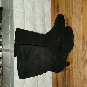 Black slouchy-style mini-heeled booties